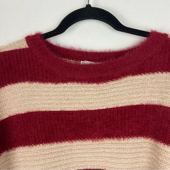 Sadie & Sage Red & Cream Striped Fuzzy Chunky Sweater Boho Holidays Cozy Large - Picture 9 of 11